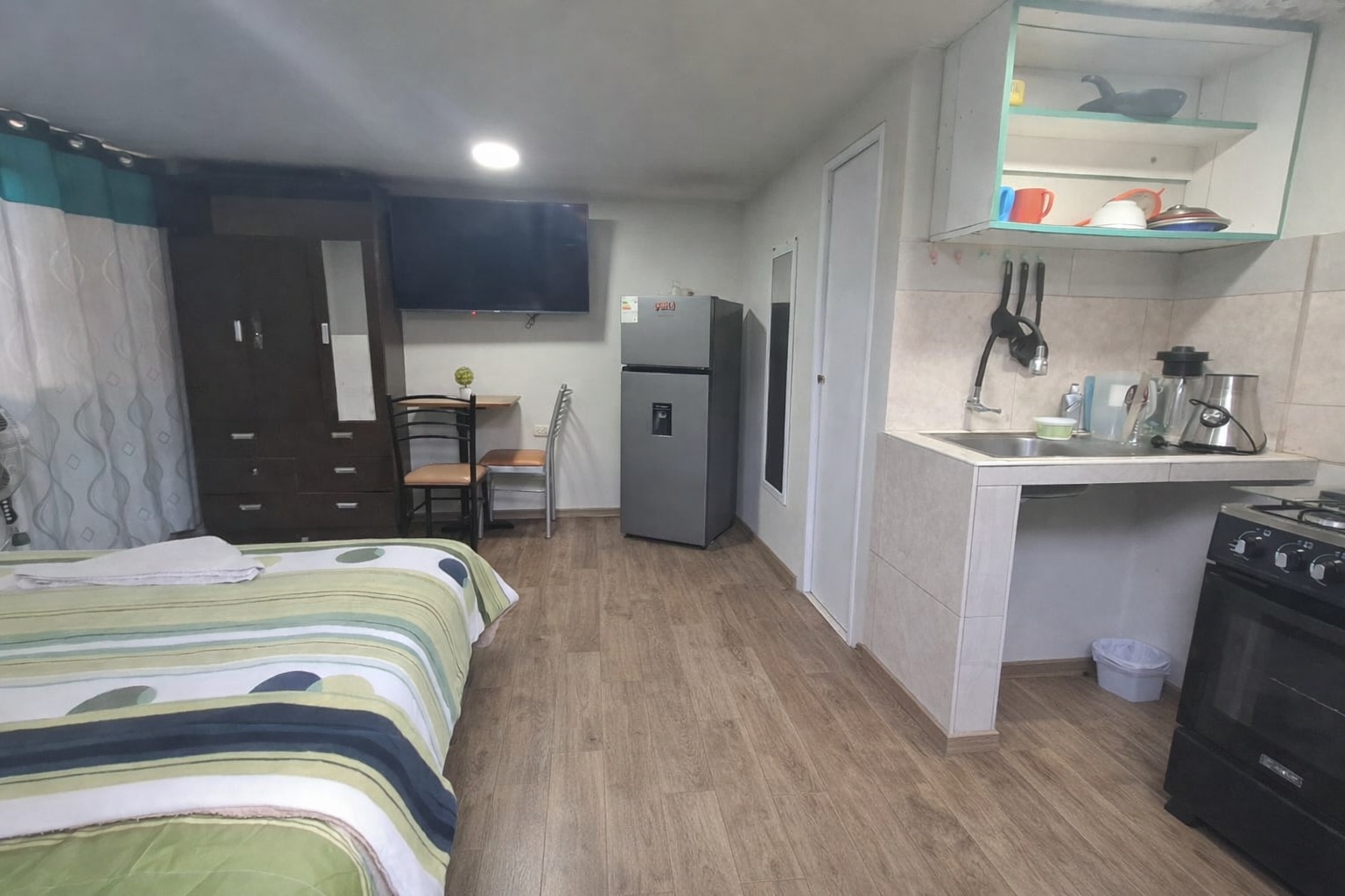 Habitación con KITCHENETTE